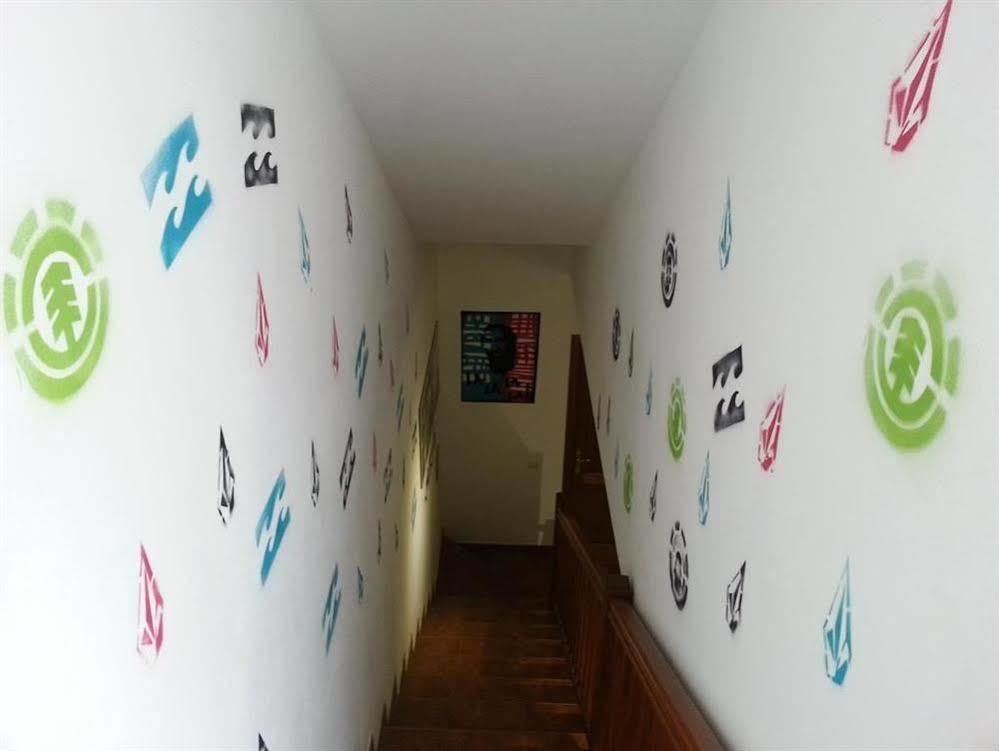 Red Star Surf & Yoga Camp Lanzarote Hostel Фамара Екстериор снимка